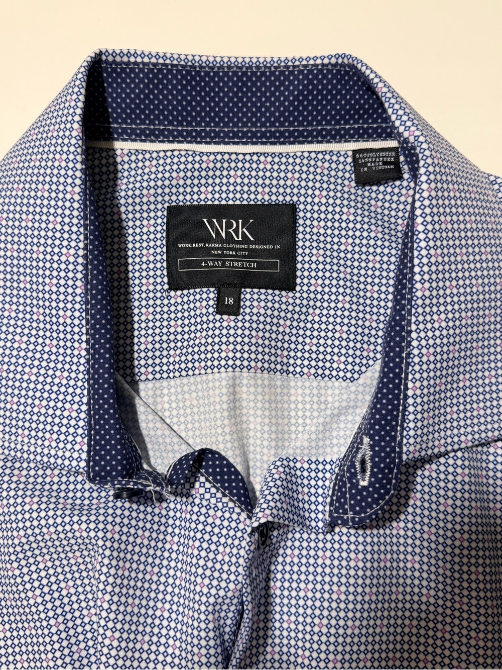 WRK Men’s 4-Way Stretch Long Sleeve Button-Down Shirt Size 18 in Blue Patterned
